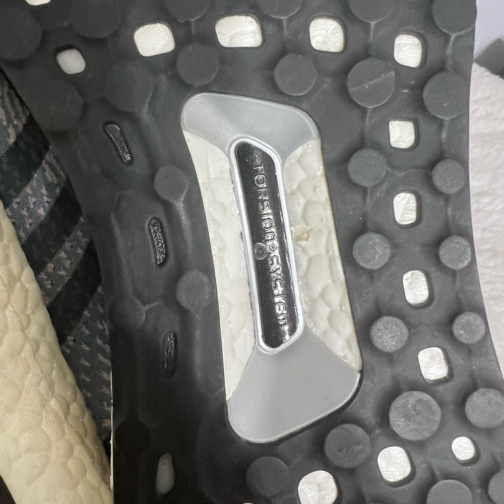 Adidas Ultra Boost slip on sneakers sz 8.5 - Picture 9 of 9